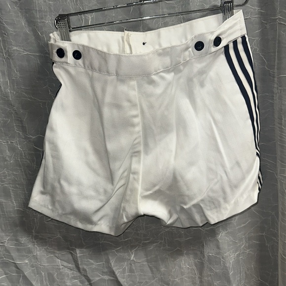 Vintage 1970’s ADIDAS shorts - Picture 3 of 3